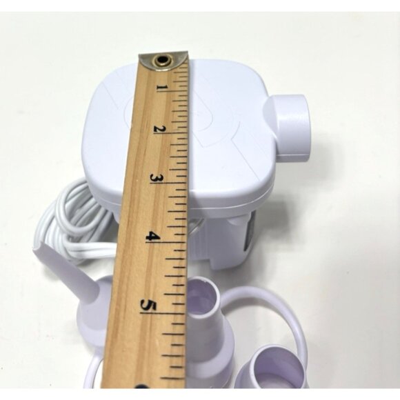 Electric Air Pump 110-120V Plug In Inflate Deflate Pool Float Mattress Toy New - Picture 7 of 10